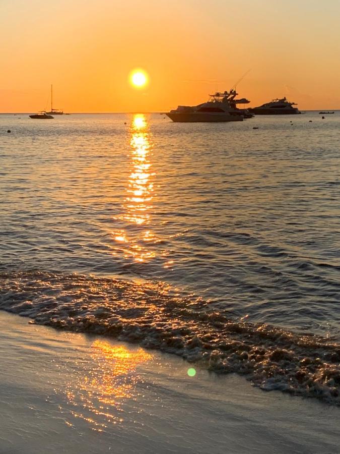 Отель Mar Y Oro Contadora Island Экстерьер фото