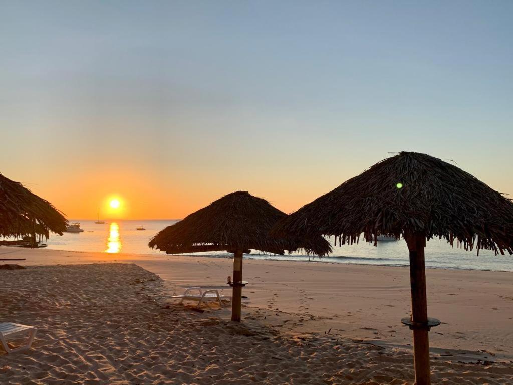 Отель Mar Y Oro Contadora Island Экстерьер фото